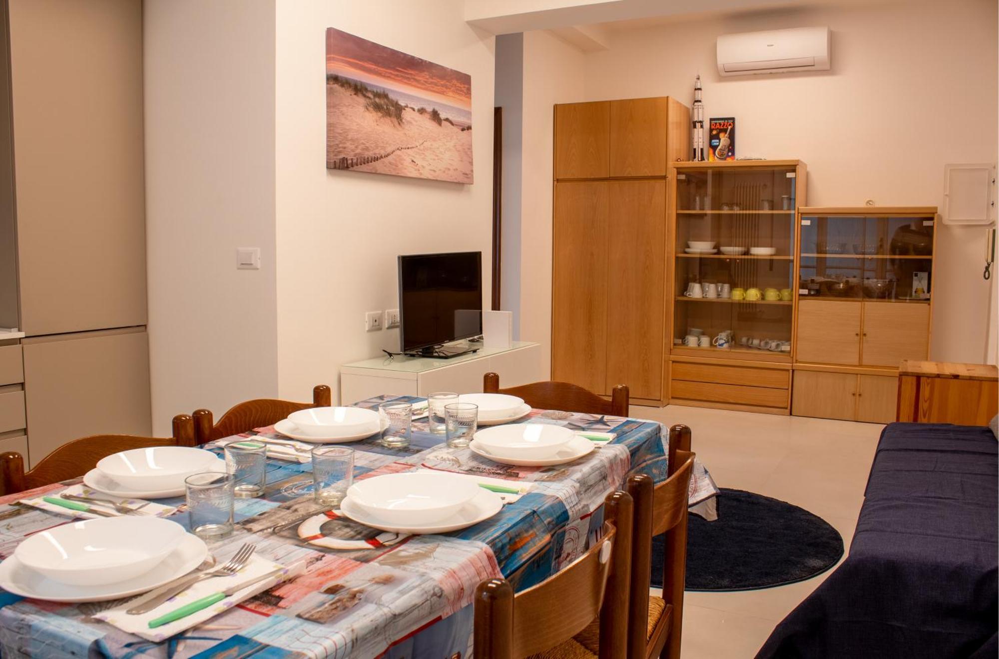 100 Metri Dal Mare Relax A Due Passi Dal Centro Appartement Finale Ligure Buitenkant foto